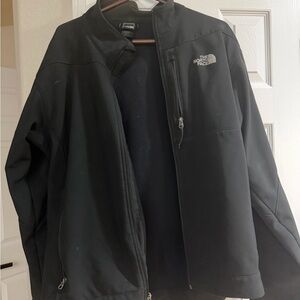 The North Face Men's Black XL Performance Jacket